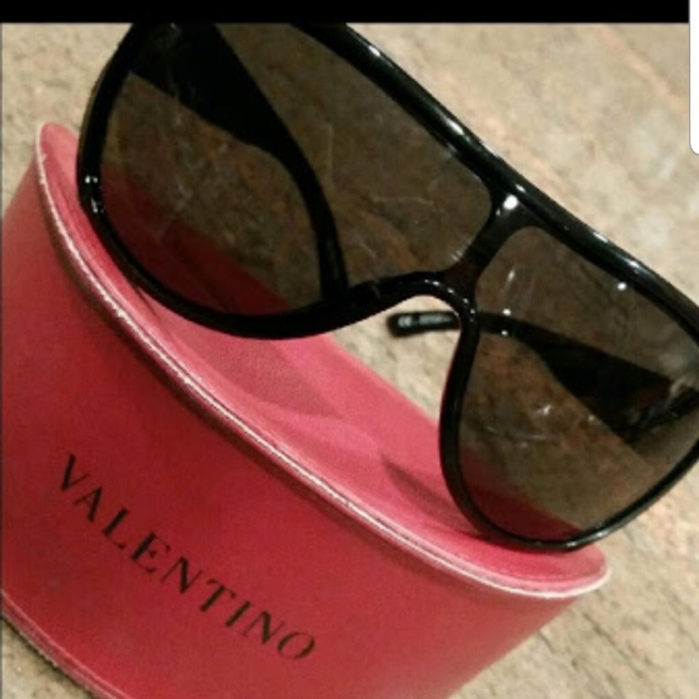 Valentino sunglasses